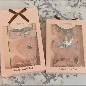 Baby Chic Bows - BRAND NEW IN BOX STILL